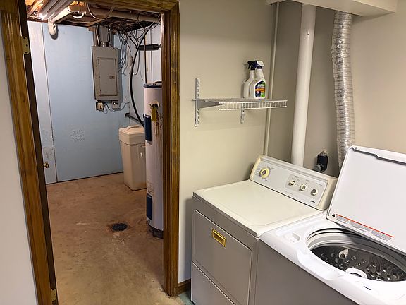 2nd image of 372 Heinz Camp Rd
