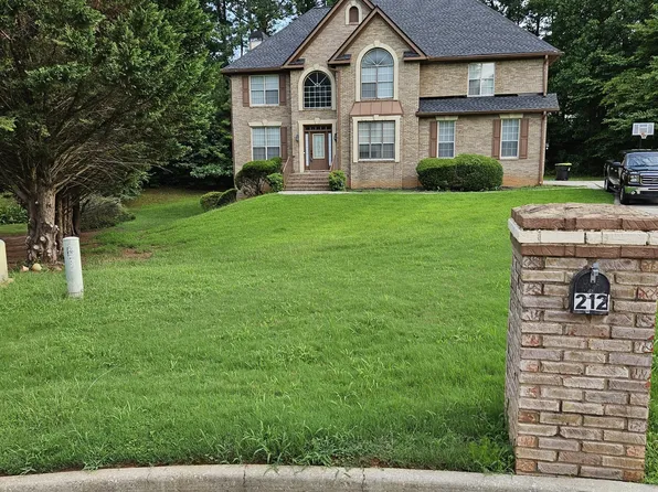 212 Fairoaks Ct, Stockbridge, GA 30281