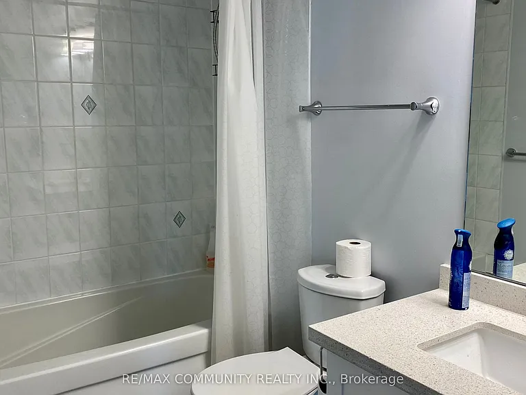 2772 Keele St #308 — Photo 6