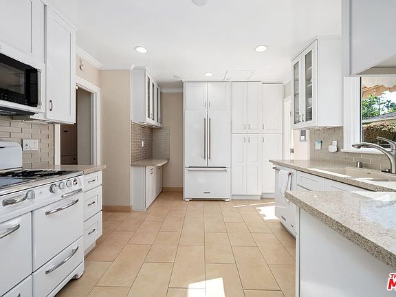 4th image of 315 17th St