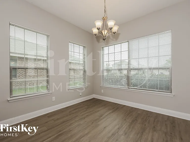 15630 Gatsby Ln — Photo 5