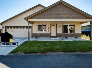 1949 Taylor Rd, Central Pt, OR 97502