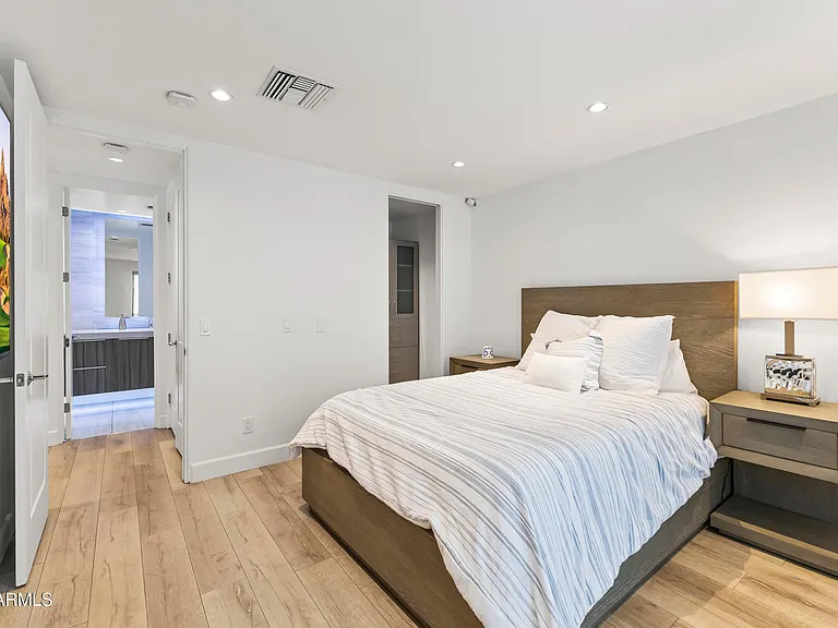 6834 N 72nd Pl — Photo 45