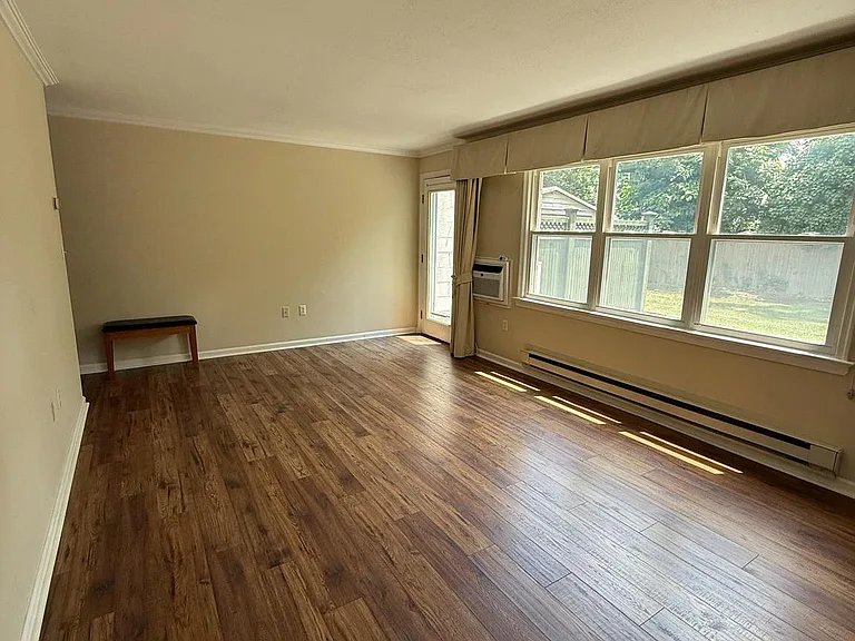 24-30 George St #6 — Photo 7