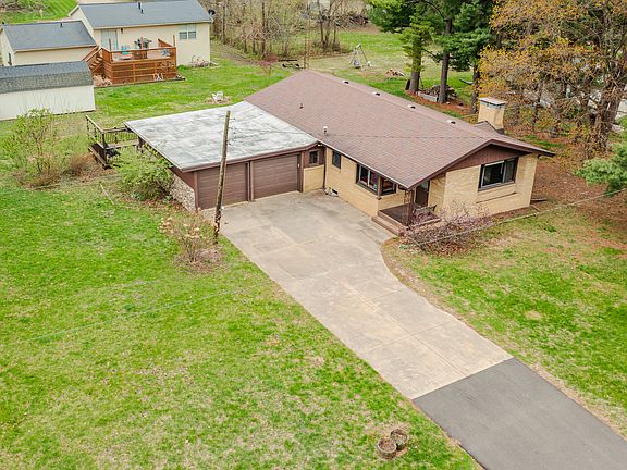 3rd image of 17427 Carver Rd