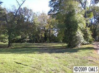 405 Chesterfield Ave, Lancaster, SC 29720