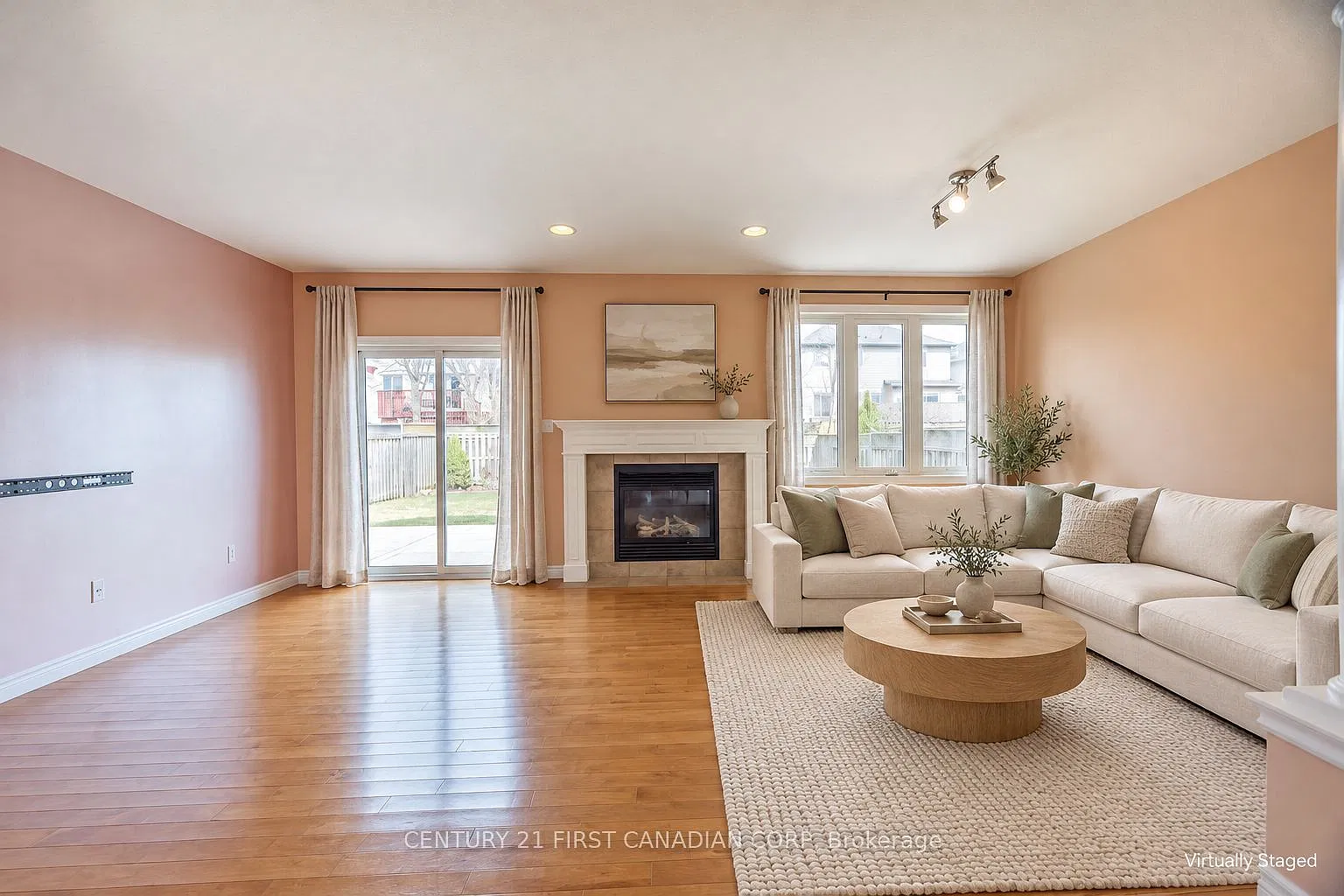 3 bed, $3,300 — Photo 3