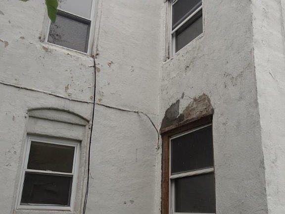 3rd image of 335 S Adams St