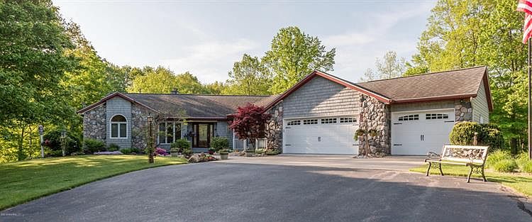 1st image of 8560 Beechwood Dr SE
