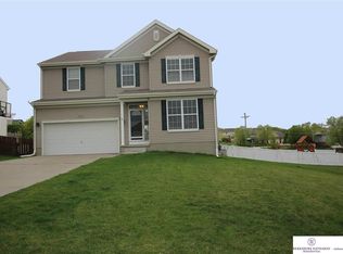 1520 N 209th St, Elkhorn, NE 68022