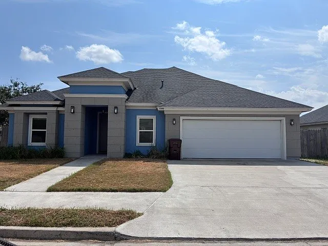 3 bed, 2.0 bath, 1881 sqft, $2,600 — Photo 2