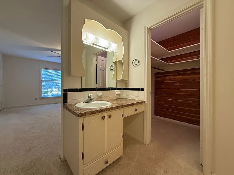 2711 Reynolda Rd #2D — Photo 9