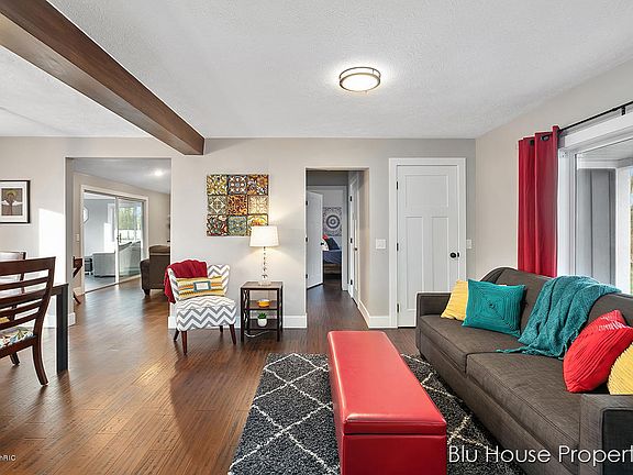 4th image of 6810 84th St SE