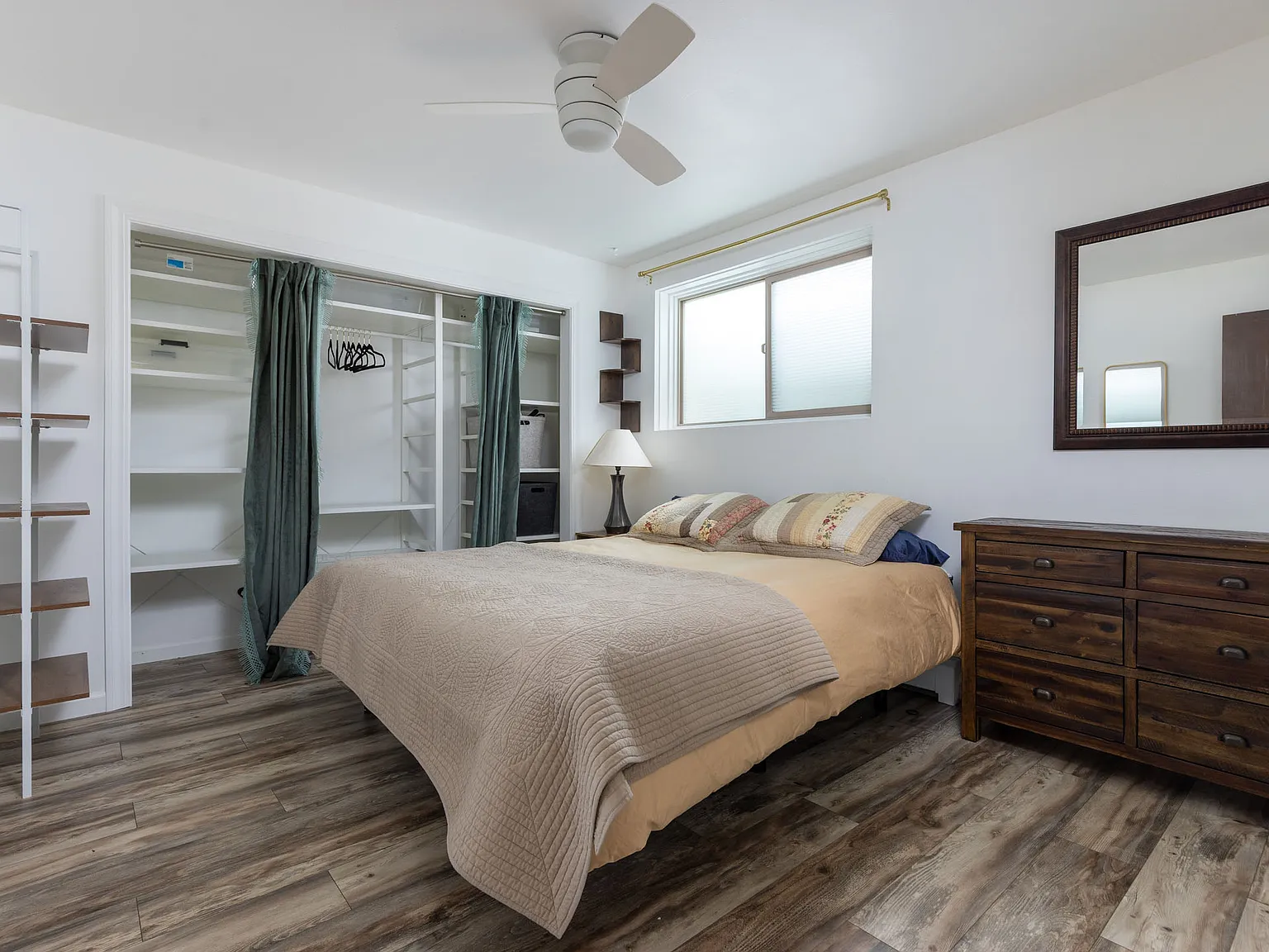 1 bed, 578 sqft, $2,200 — Photo 2