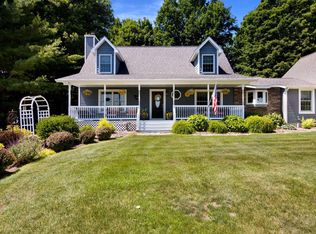 9770 E Valley Hills Dr, Traverse City, MI 49684