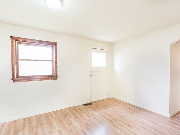 Living room w/ Natural Light