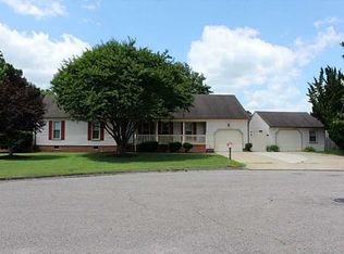 1104 Somerton Ln, Chesapeake, VA 23322