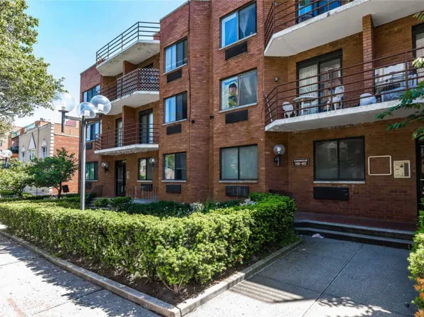 119-40 Metropolitan Ave #I2, Kew Gardens, NY 11415