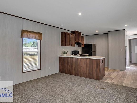 5th image of 370 Briarwood Rd