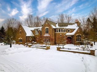 2635 Som Center Rd, Hunting Valley, OH 44022