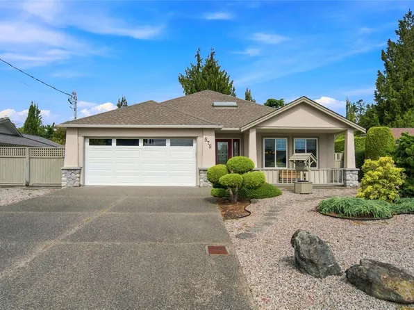575 Panorama Pl, Parksville, BC V9P 1A4