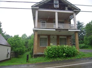 1622 Saxonburg Blvd, Tarentum, PA