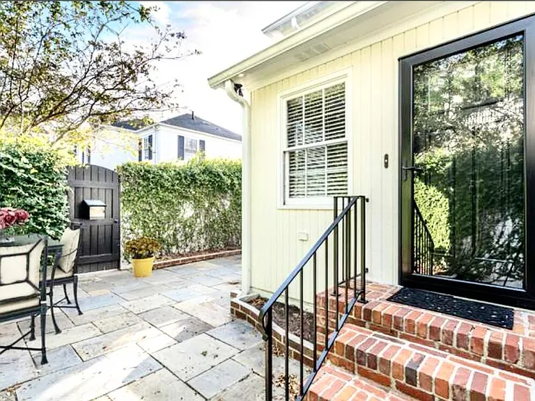 2 Poulnot Ln — Photo 3