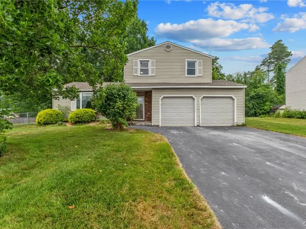 5497 Fortuna Pkwy, Clay, NY 13041