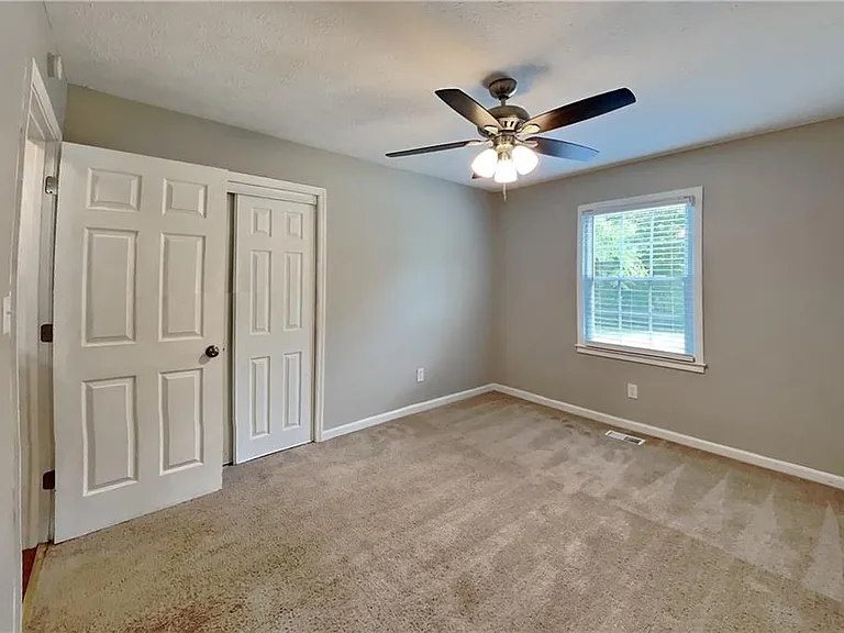 1746 Charrington Way — Photo 12