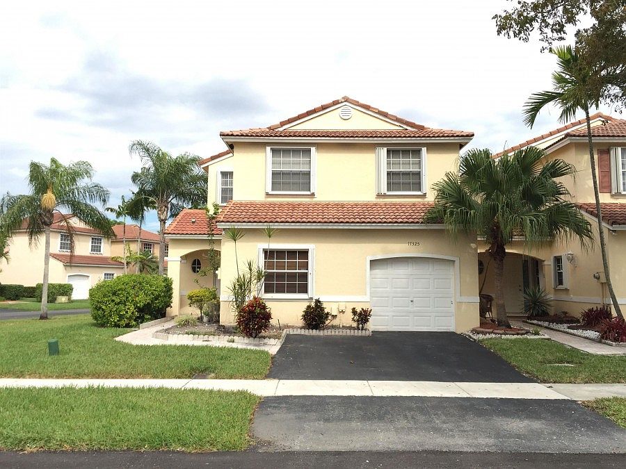 1st image of 17325 NW 7th St