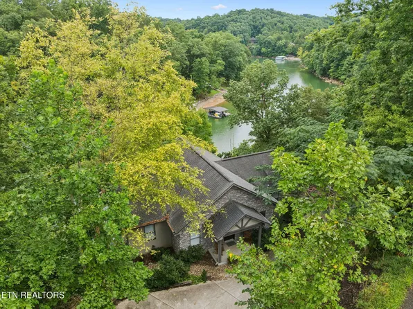 253 Broyles Dr, Caryville, TN 37714