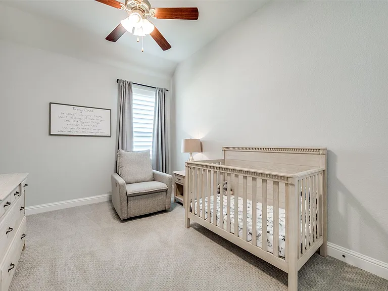 230 Fox Crossing Ln — Photo 15