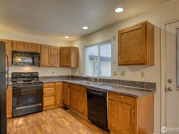 5th image of 532 Decatur Street SW