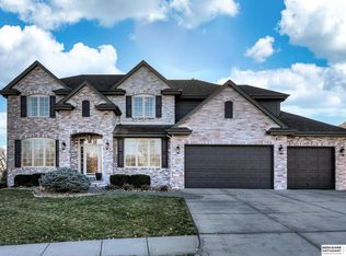 17007 Howard Plz, Omaha, NE 68130