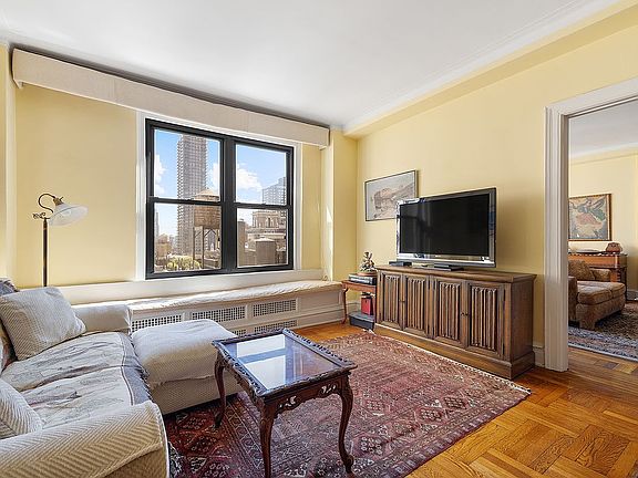 5th image of 1105 Park Ave #10D