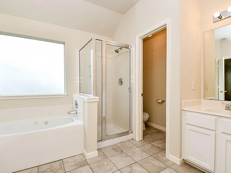 2707 Silk Tree Ln — Photo 12