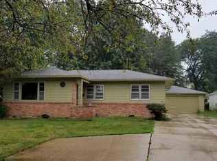 1750 E Ridgeway Ave, Waterloo, IA 50702