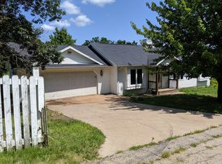 1210 N West St, Galena, IL 61036