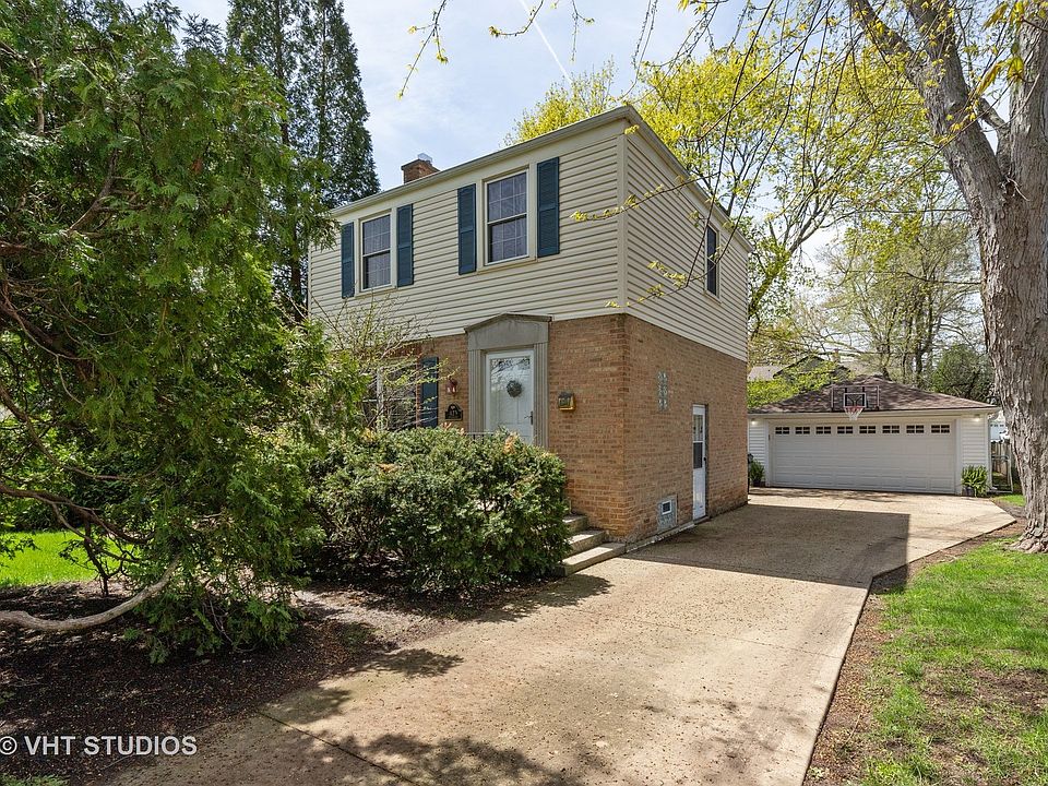1st image of 423 Buckingham Pl