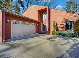 2900 Virginia Pl, Des Moines, IA 50321