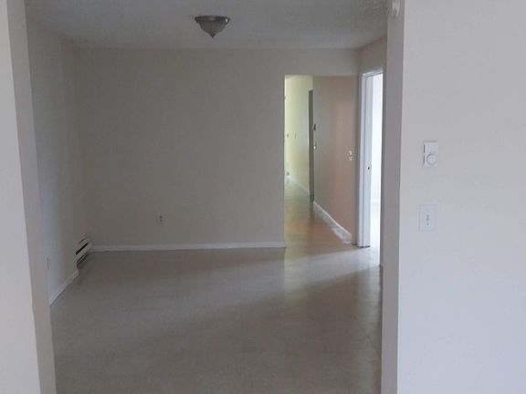 3rd image of 3132 6th Ave #6