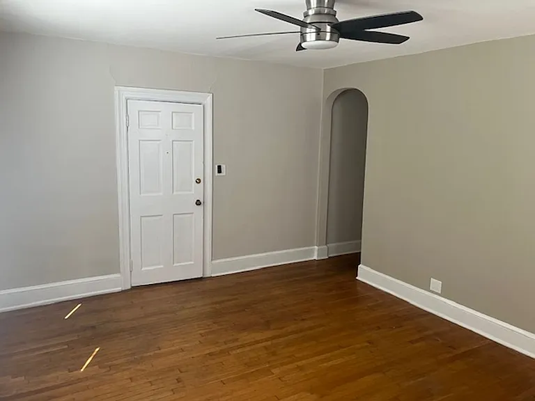 2103 Mount Vernon Ave — Photo 4