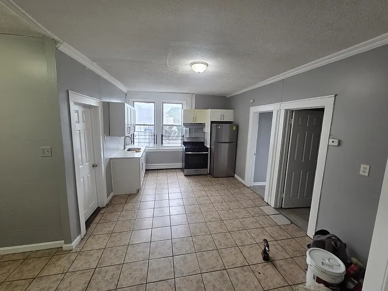 151 Parker St #8 — Photo 6
