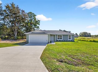 25 Locust Loop Ln, Ocala, FL 34472