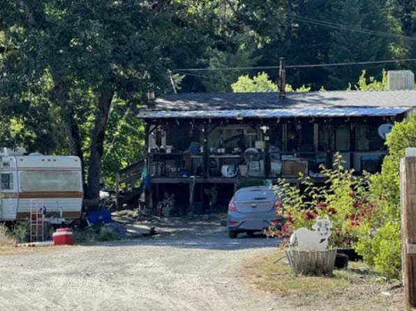 391 Lamb Creek Rd, Mad River, CA 95552
