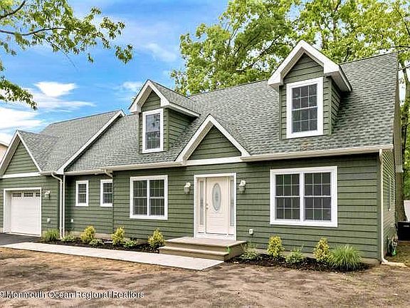 2nd image of 350 Iroquois Dr