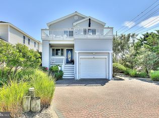 2 E Goldsborough Ave, Brant Beach, NJ