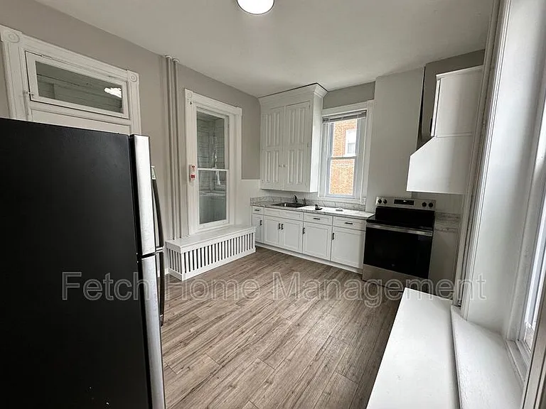 701 Walnut St #1 — Photo 7