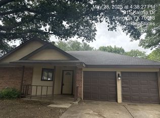 315 Kalmia Dr, Arlington, TX 76018
