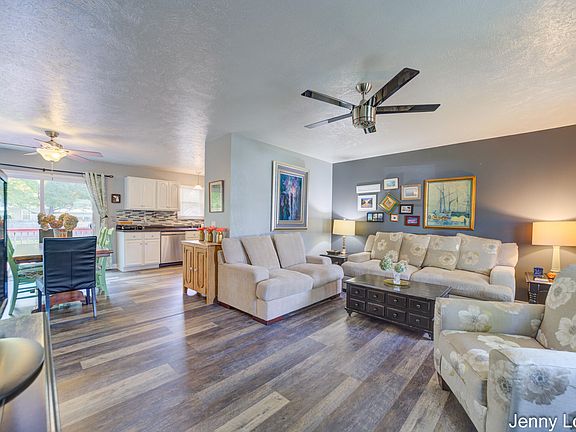 5th image of 2455 Burke Ave